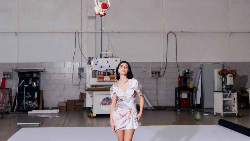 Posterland compie 30 anni: stampa, moda e visione in un progetto che racconta il futuro