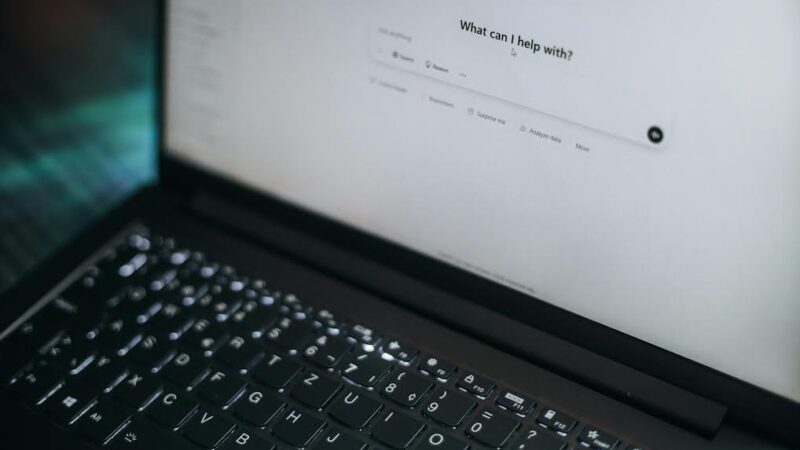 SEO AI: LA NUOVA FRONTIERA DEL MARKETING DIGITALE SPIEGATA DA MICHELE DE CAPITANI, FONDATORE DI WEB LEADERS